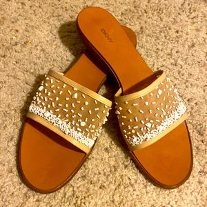 DKNY FANCY FLATS SIZE 10